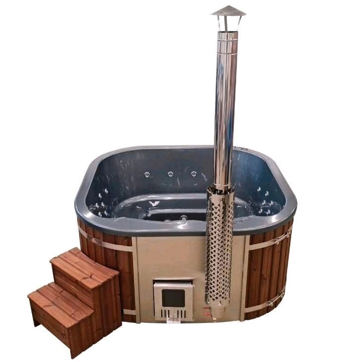 Hot Tub Jacuzzi Acryl Whirlpool Badefass Badebottich Badezuber in Hamburg