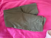 Uniqlo Hose Größe 42 Berlin - Schöneberg Vorschau