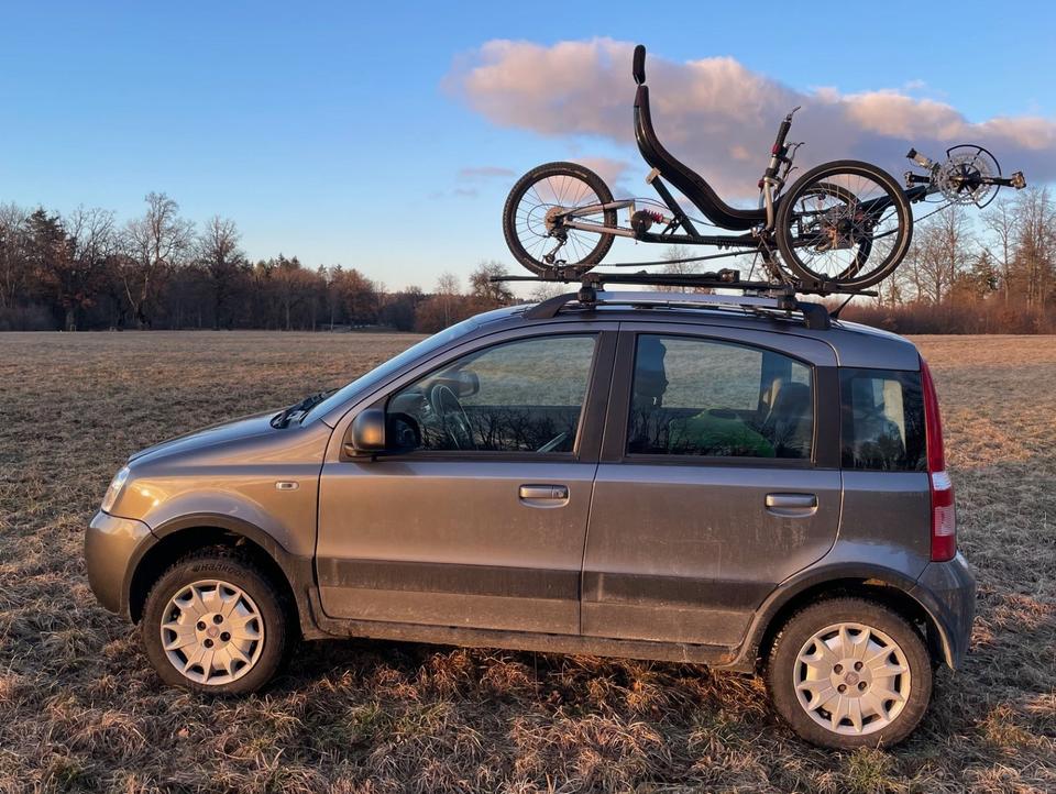 Liegerad, vollgefedertes Trike mit umfangreichen Zubehör in Schwenningen