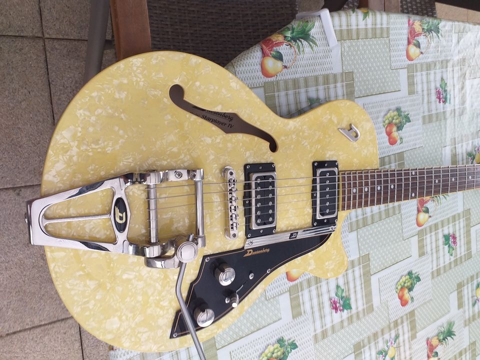 Biete eine Duesenberg Starplayer TV,Creamy Pearloid Bj.: 2016 an in Wilsdruff