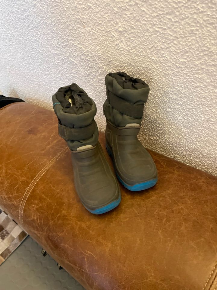 Winterboots Gr. 26 in Marburg