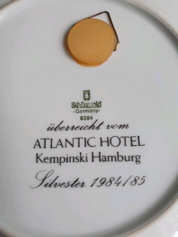 ATLANTIC HOTEL KEMPINSKI Hamburg Teller im Jugendstil in Euskirchen
