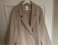 Langer Oversized Mantel in beige von H&M Gr. 38/40 Nordrhein-Westfalen - Borken Vorschau