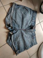 Damen jeansshorts gr 40 Nordrhein-Westfalen - Netphen Vorschau