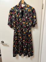 Sommerkleid HUGO Größe 38 schwarz geblümt Bayern - Amberg Vorschau