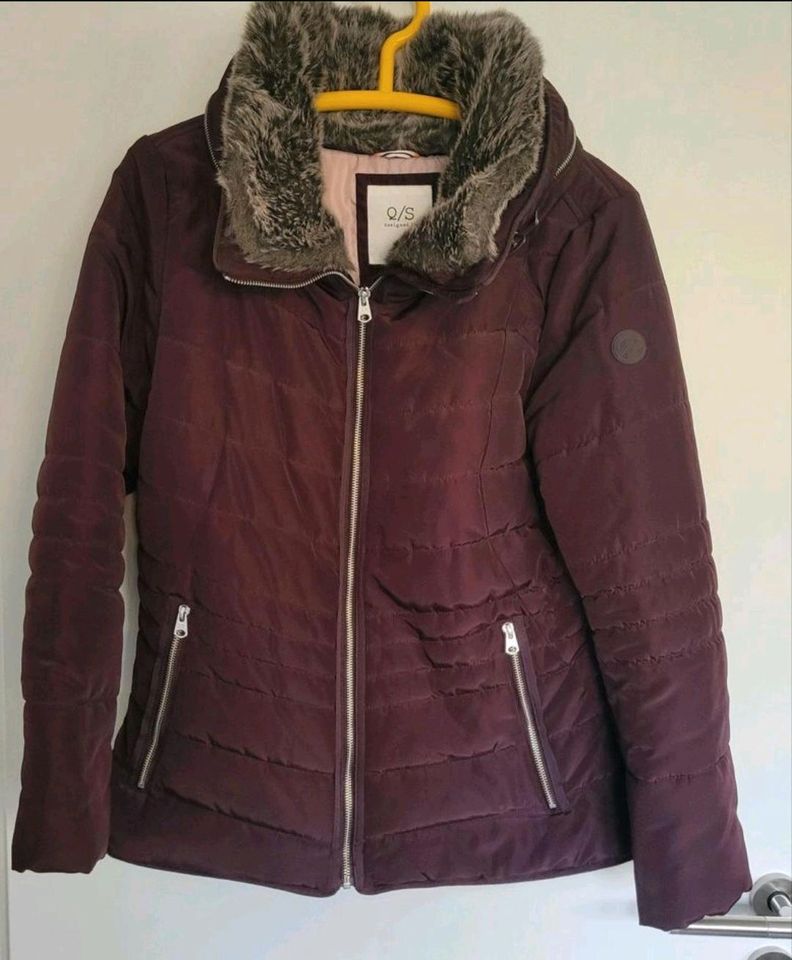 Steppjacke/Jacke  QS by s.Oliver Beere  *top* in Weyhe