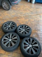 Original VOLVO V60 II Winterreifen 235/45 R18 Berlin - Lichterfelde Vorschau