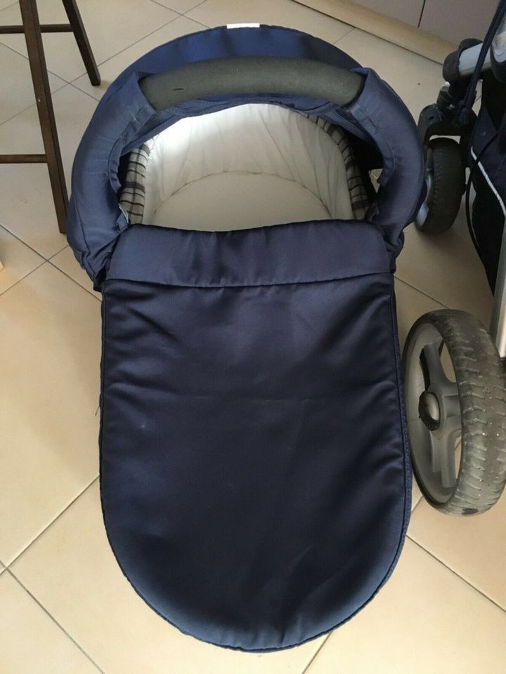 Kinderwagen m. Babyschale, Buggy, Wickeltasche Teutonia -klappbar in Oberschleißheim