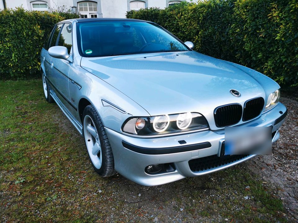 BMW e39 523i Touring Automatik TÜV 04/2024 lesen! in Alsdorf