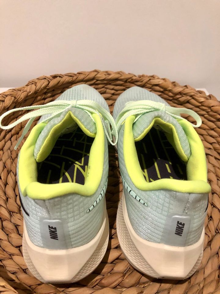 Nike Air Zoom Pegasus 39 Light Blue Neon Green in Braunschweig