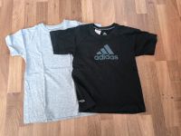Graues T-Shirt und Adidas T-Shirt gr.128 ( beide 2,50€) Baden-Württemberg - Wyhl Vorschau