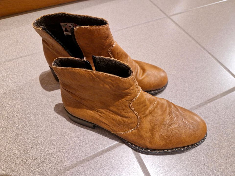 Rieker Stiefeletten mit Sohlen- und Absatzerhöhung links 1 cm in Gaggenau