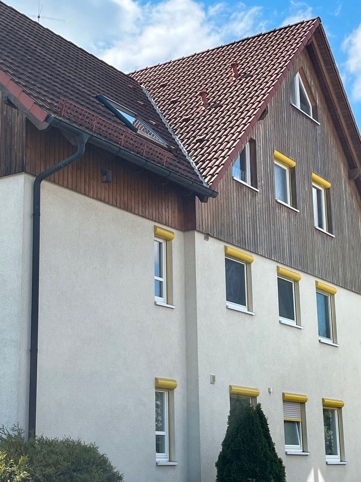 Traumhaft Wohnen in Doberschau - Wohnung mit Loggia / Bühne und Stellplatz in Doberschau