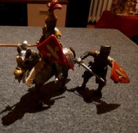 2 x Roter Ritter und 1x  Pferd von Schleich Düsseldorf - Stockum Vorschau