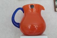 MarcAurel-Echtkristall-Vase,Krug orange mit blauem Griff, 15,5 cm Niedersachsen - Vechelde Vorschau