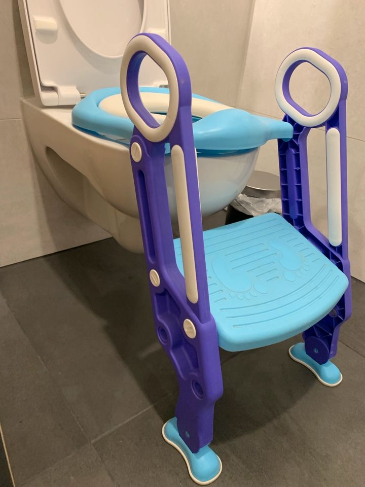 Toilettensitz für Kinder, mit Treppe in Freiberg