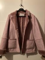 Rosa Jacke gefüttert von TCM Baden-Württemberg - Mannheim Vorschau
