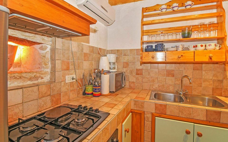 Ferienhaus mit Pool in Krnica (Kroatien) für 5 Personen + 2 Hunde in Hamburg