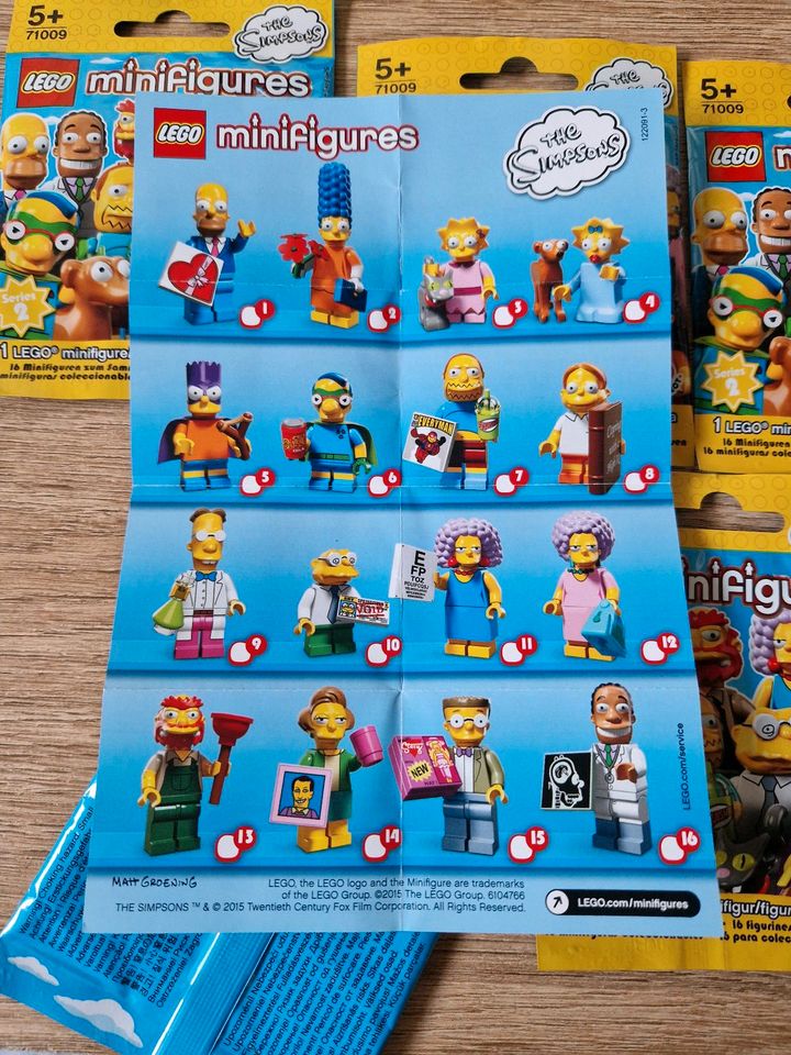 Simpsons Lego Serie 2 Minifigur Verpackung mit Mini Plakat in Trier