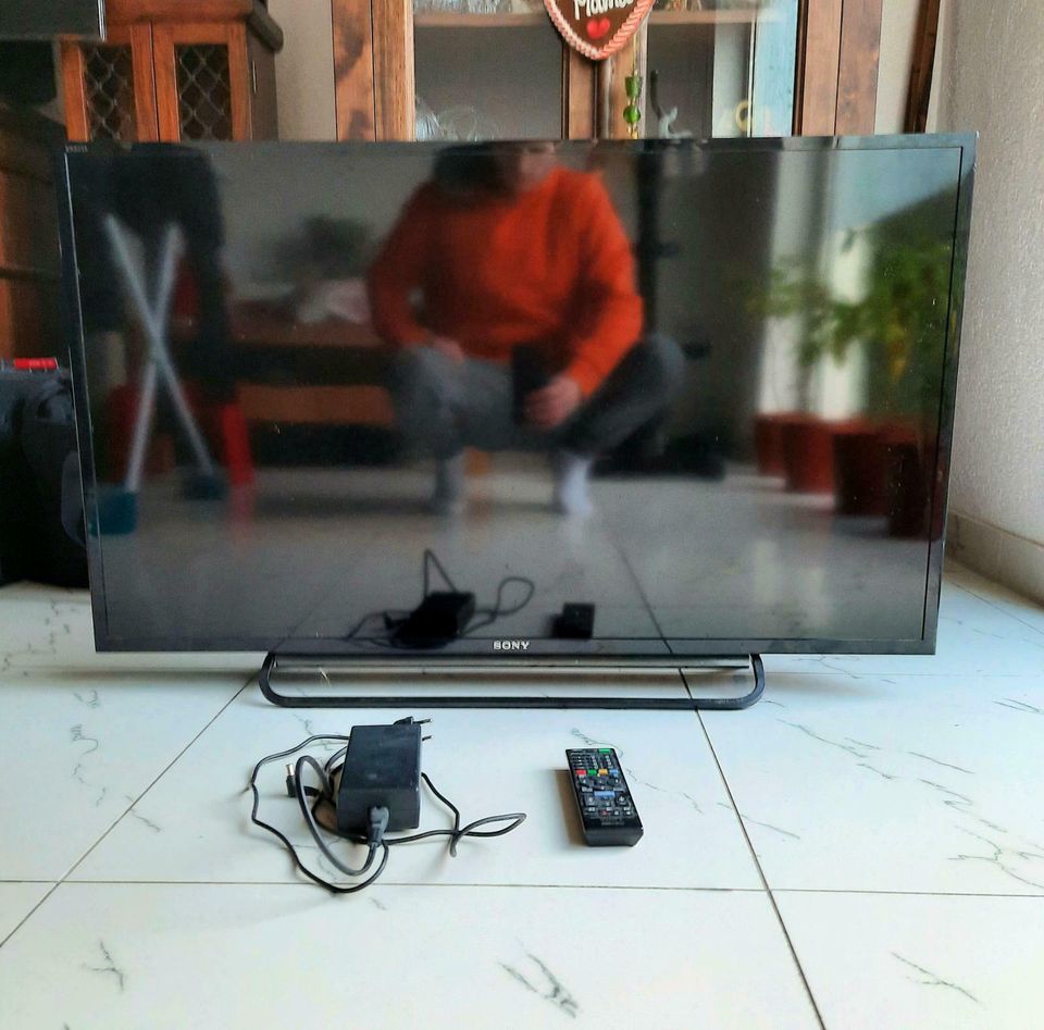 TV 40'' Sony KDL-40R485B LED FHD HDMI USB 100 hz TV Fernseher Fer in Ober-Ramstadt