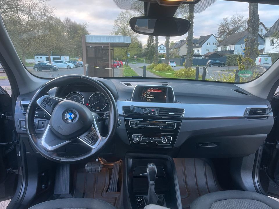 BMW X1 sDrive  1.8D Advantage Automatik, Navi in Nümbrecht