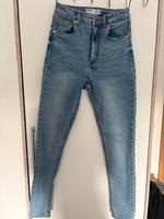 Hiermit verkaufe ich eine Damenjeans in Größe 38(M) in Blau Berlin - Marzahn Vorschau