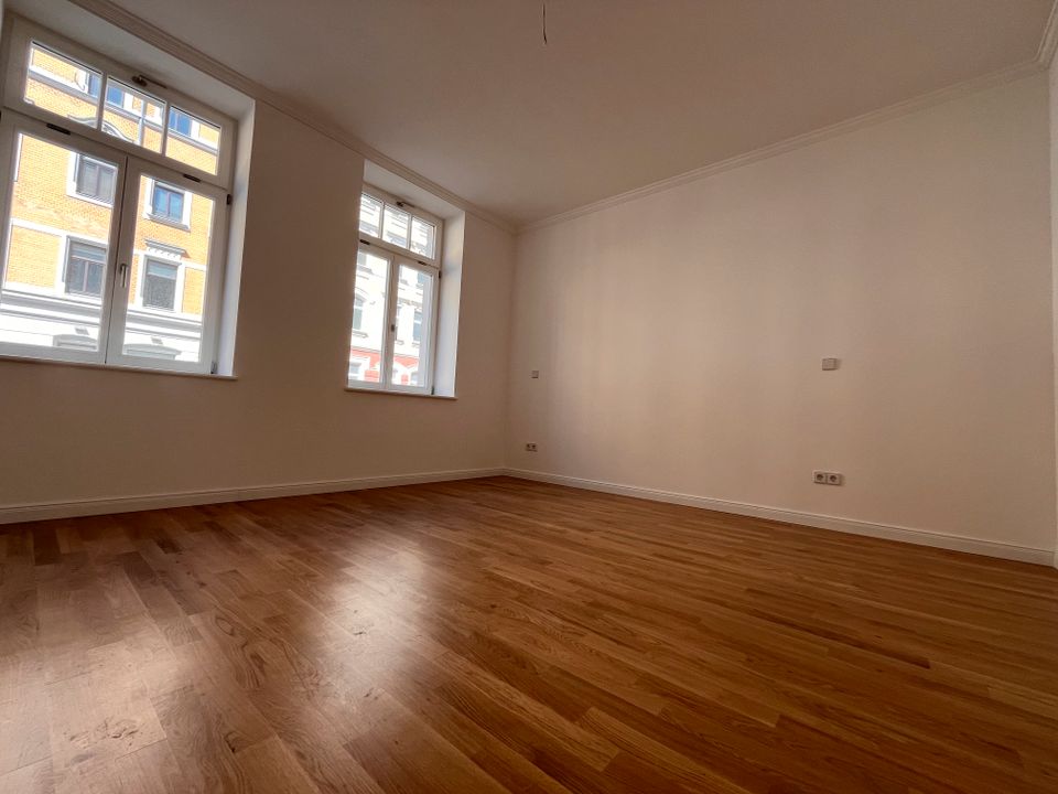 Erstbezug nach Sanierung: 100€ IKEA Gutschein für 2-Raum-Wohnung mit Balkon, Fußbodenheizung und Parkettboden in Chemnitz