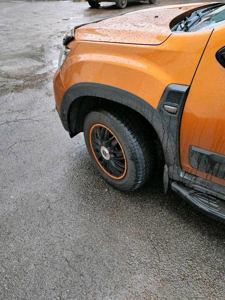 Dacia duster Stahlfelgen mit guten reifen in Remscheid