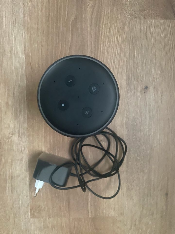 Alexa Echo plus inkl. Verpackung (hängt im Boot Mode)) in Gerolsbach