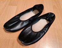 Gr. 42 Gymnastikschuhe Gymnastikschläppchen Turnschläppchen Nordrhein-Westfalen - Mönchengladbach Vorschau