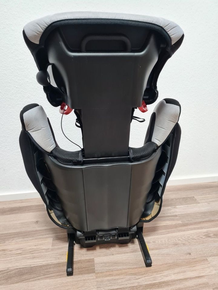 RECARO Monza Nova 2 Seatfix Kindersitz (von 3 - 12 Jahren) in Alpirsbach