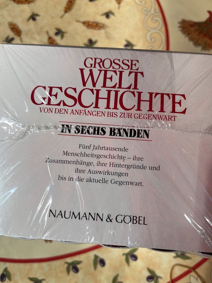 Bücher Große Weltgeschichte, sechs Bände, originalverpackt in Erftstadt