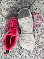 Hallenturnschuhe Gr. 36 *Neuwertig* Hessen - Hünstetten Vorschau