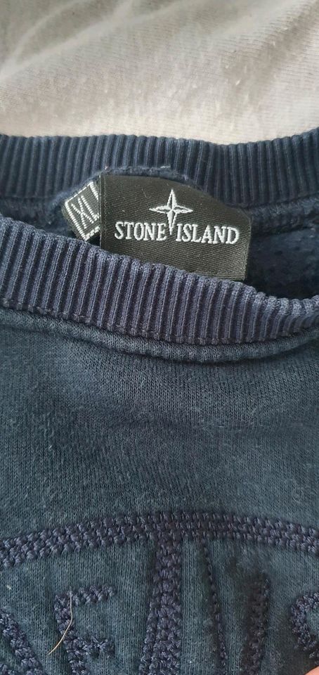 Original Stone Island Pullover in Leipzig