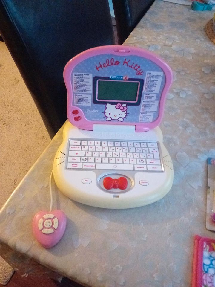 Hello Kitty Laptop Hello Kitty Lampe Disney DVDs in Frankfurt am Main