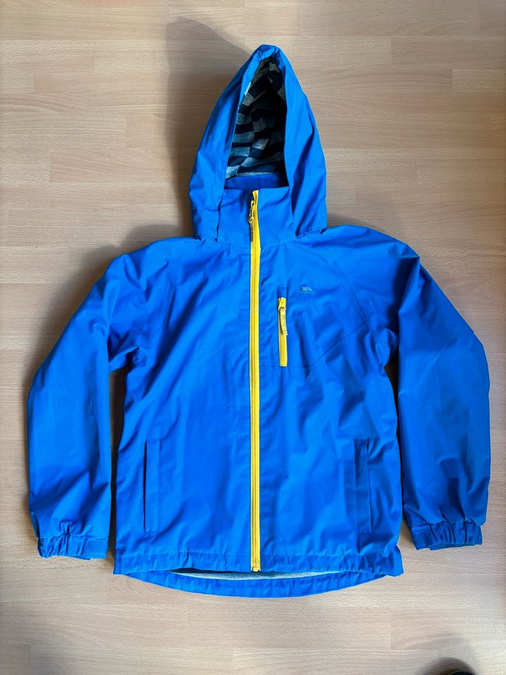 Trespass Regenjacke Größe 140 blau wie Neu in Mittweida