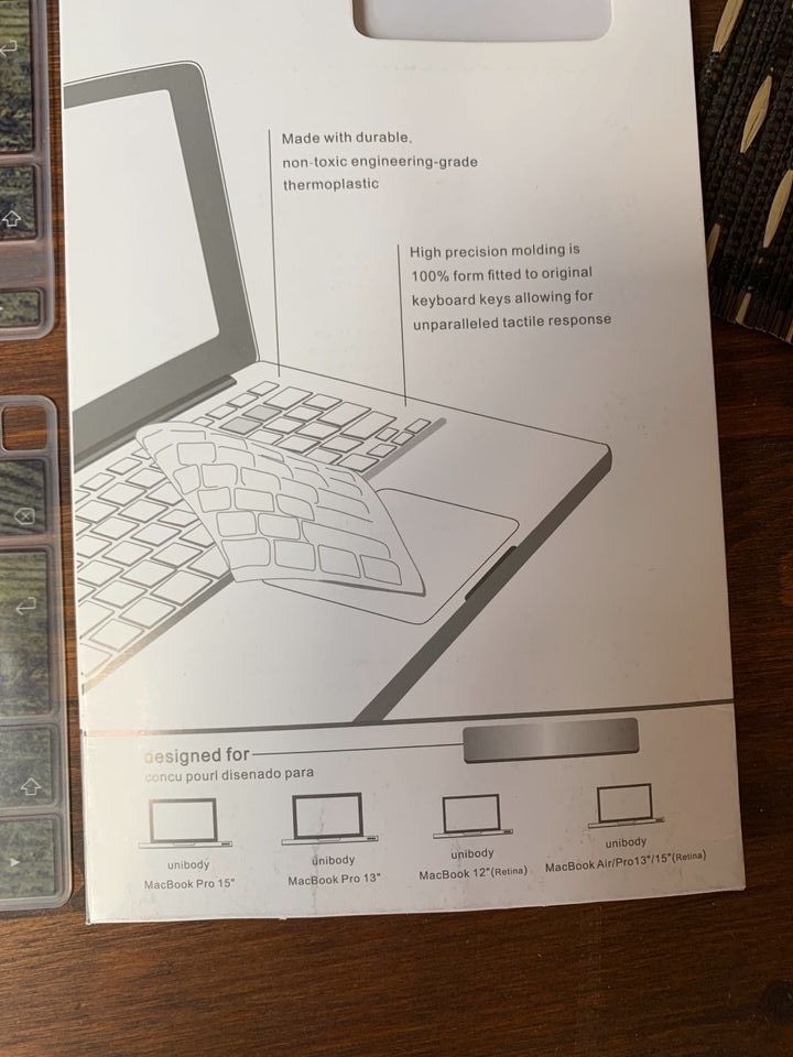 Mac Book MacBook Tastaturschutz Holzoptik neu in Oberhausen an der Nahe
