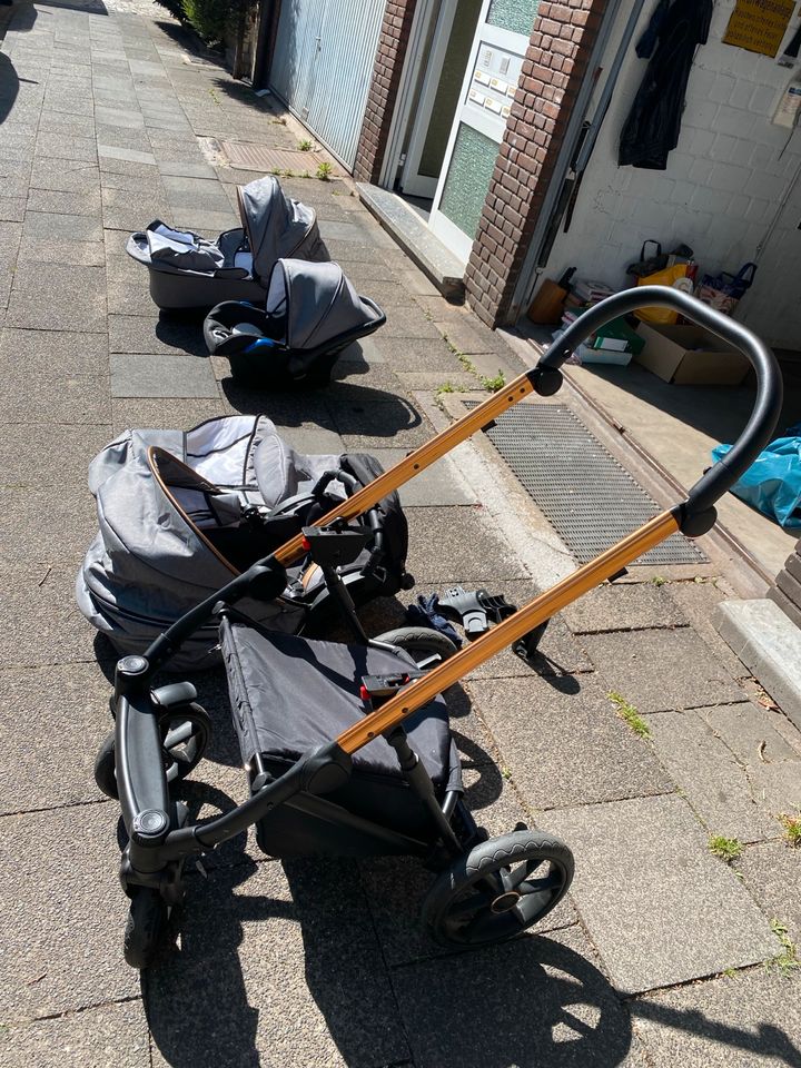 Kinderwagen,Babywagen 3 in 1 in Duisburg