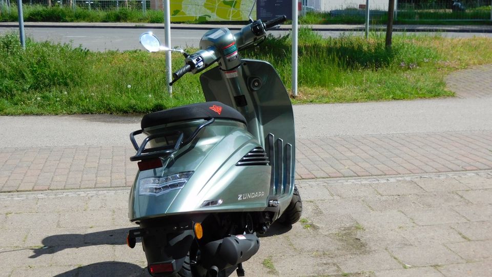 Zündapp Bella R50 Euro5 grün *NEU* Versand möglich in Falkensee