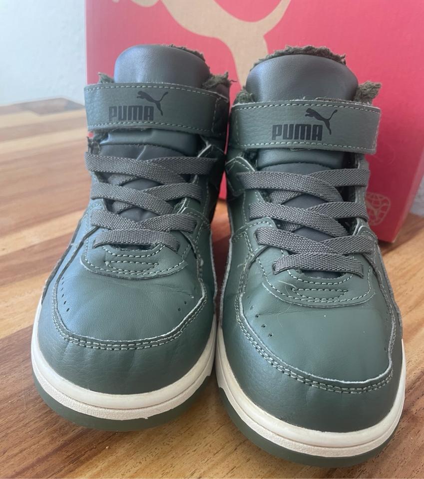 Puma Winterschuhe Boots gefütterte Sneaker Schuhe warm Gr. 35 in Willich