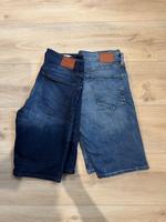 2 kurze Jeans Hosen s.Oliver Regular Fit Größe 31 Nordrhein-Westfalen - Borchen Vorschau