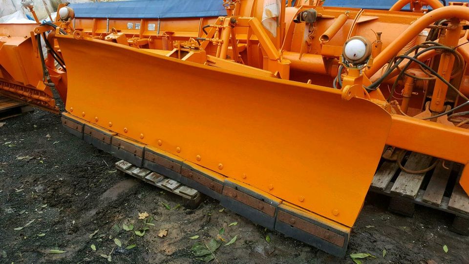 Schmidt Beilhack Schneepflug Schneeschild Winterdienst Unimog Fen in Selters