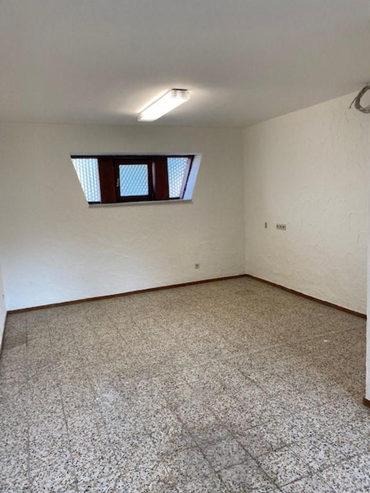 Lagerhalle, Lager, Halle, Abstellraum, Lagerraum mit Büro 67 qm in Schwalmtal