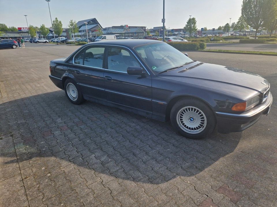 BMW 728i - in Vechta