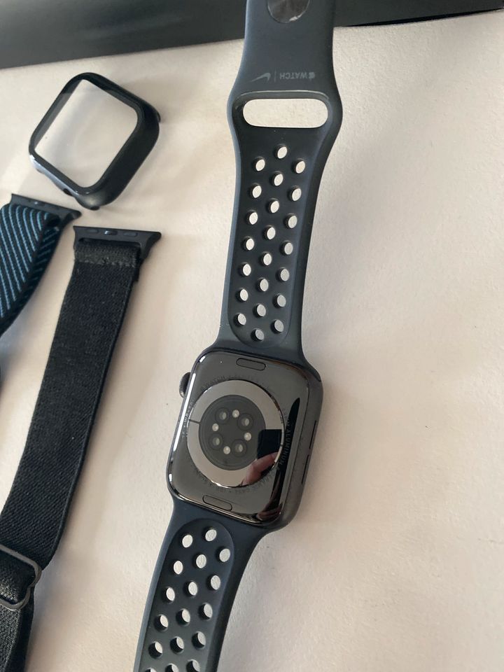 Apple Watch Serie 6 Cellular GPS  LTE 44mm in Wiernsheim