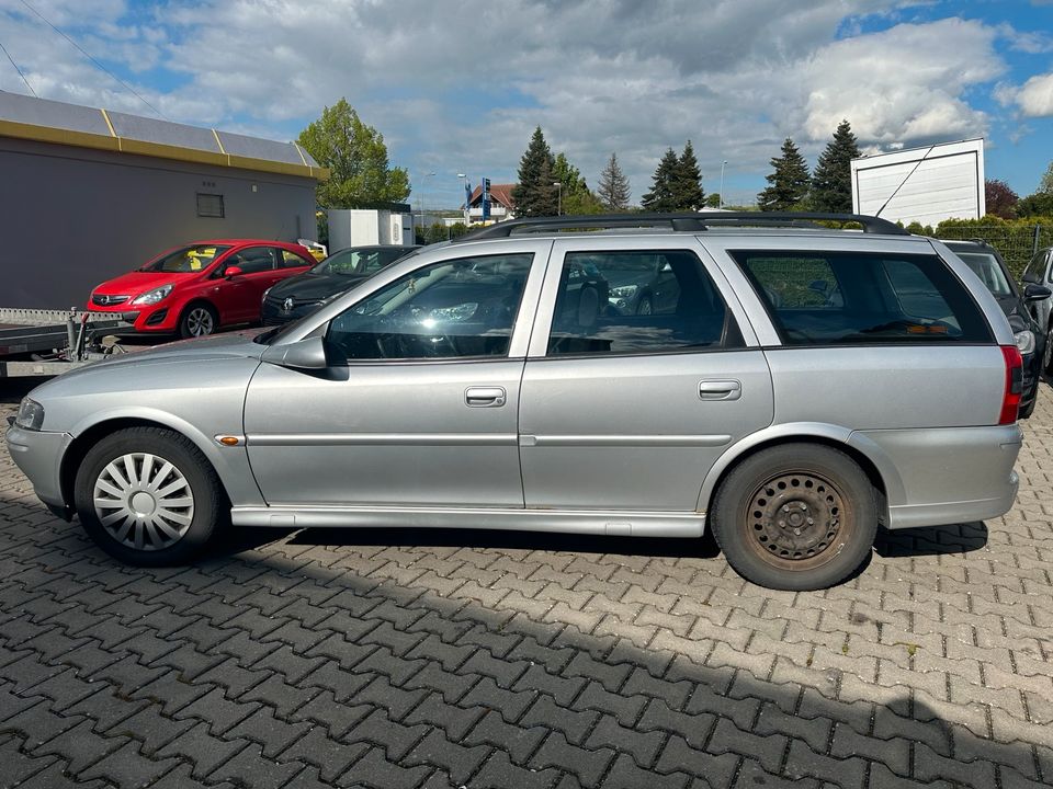 Opel Vectra B Caravan Kombi TÜV 05-2025 in Heuchelheim