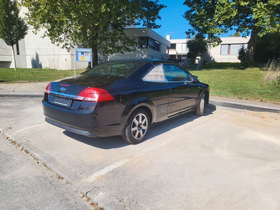 Ford Focus CC 2,0 Titanium Titanium Cabrio in Backnang