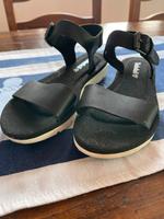 Timberland Sandale aus schwarzem Leder in Größe 37 Bayern - Friedberg Vorschau