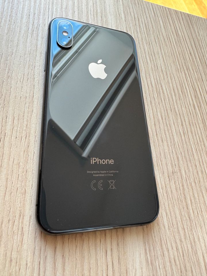 Apple Iphone XS - Space Grau - 64 GB in Bottrop