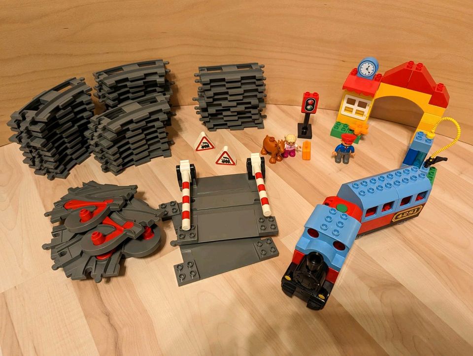 LEGO DUPLO 10507 Eisenbahn-Starterset PLUS 2x Erweiterung 10506 in  Niedersachsen - Wolfsburg | Lego & Duplo günstig kaufen, gebraucht oder neu  | eBay Kleinanzeigen ist jetzt Kleinanzeigen